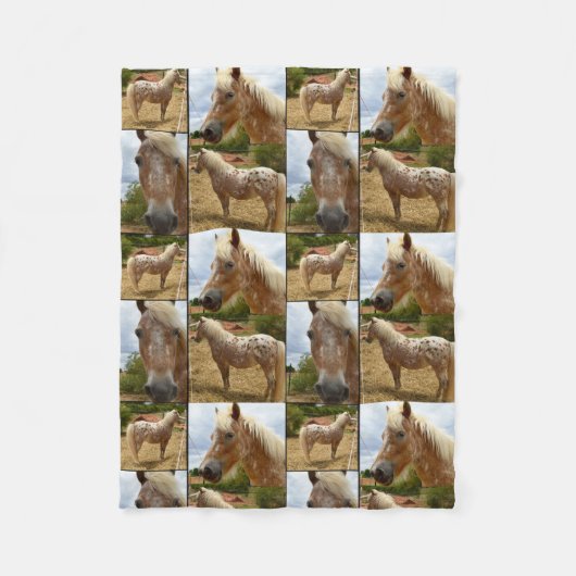 Appaloosa Paarden Fotocollage, Klein Fleece Deken (Voorkant)