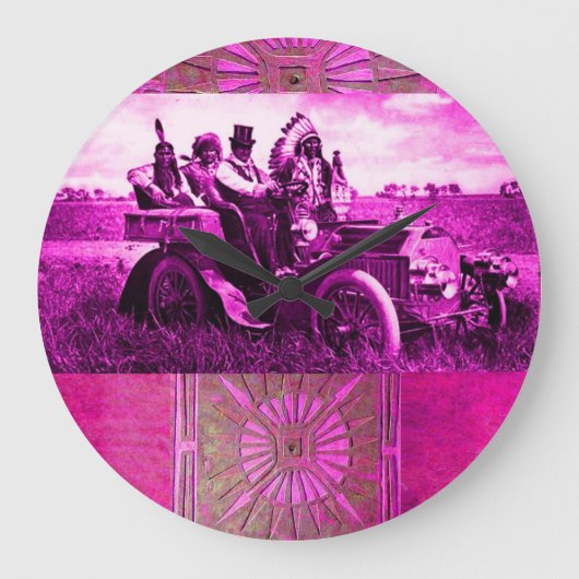 APPARATEN EN GERONIMO DIE EEN MOTORAUTO BESTUDEREN GROTE KLOK (Voorkant)