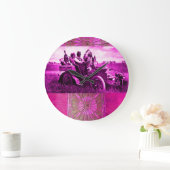 APPARATEN EN GERONIMO DIE EEN MOTORAUTO BESTUDEREN GROTE KLOK (Huis)