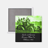 APPARATEN EN GERONIMO DIE EEN MOTORAUTO BESTUDEREN MAGNEET (Voorkant / Achterkant)