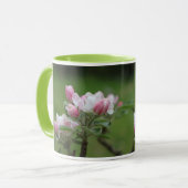 appelbloesem en groene bladeren mok (Voorkant links)