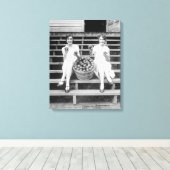 Appeloogstmeisjes, 1927 canvas afdruk (Insitu (Houten vloer))