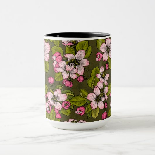 Apple-bloesem op donkergroen mok (Midden)