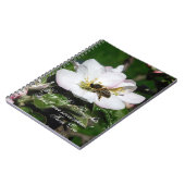 Apple Blossom & Bee Macro Photo | Personalized Nam Notitieboek (Linkerzijde)