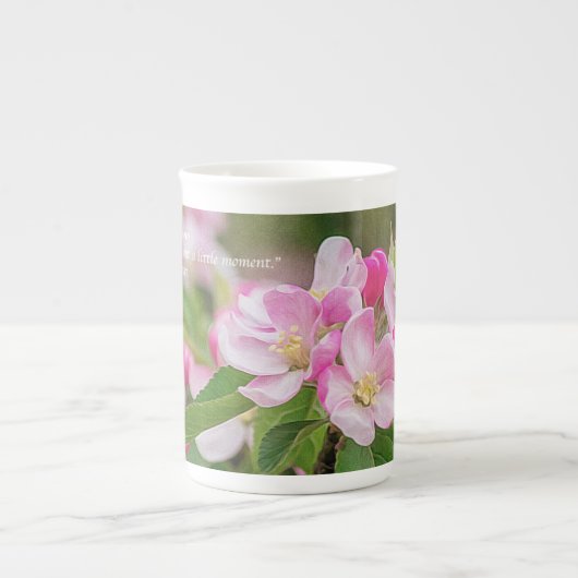 Apple Blossom met Shakespeare-citaat Porselein Kop (Voorkant)