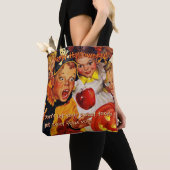 Apple Bobbing Gevaren | zoetekauw | Halloween Tote Bag (Dichtbij)