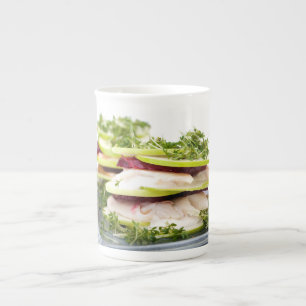 Apple en forel-appetizer porselein kop