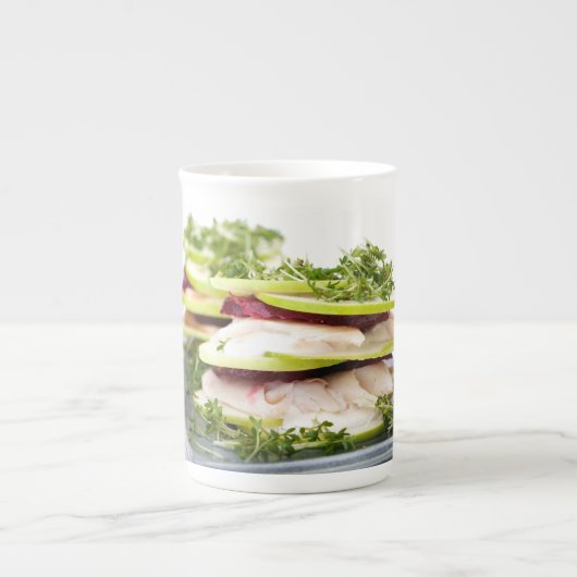 Apple en forel-appetizer porselein kop (Voorkant)