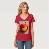 "Apple Love" Cute Photo. Bestel nu T-shirt (Voorkant volledig)