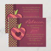 Apple of Our Eye Birthday Party Invitation Kaart (Voorkant / Achterkant)