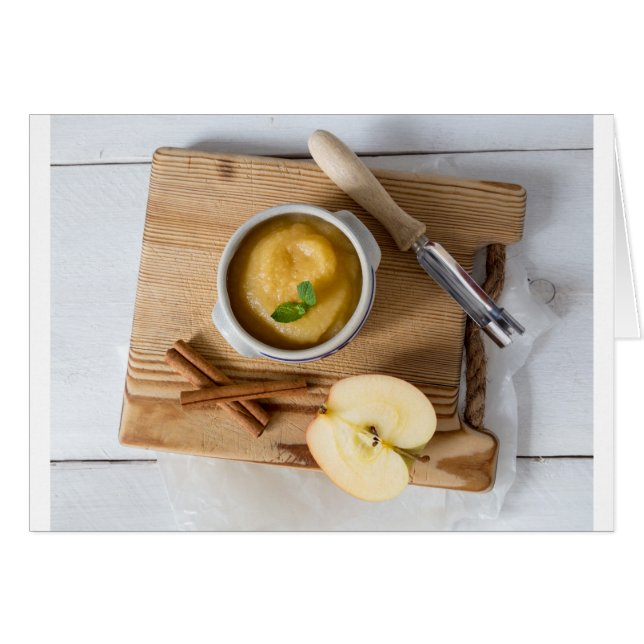 Applesauca met kaneel in steenhouwerskom (Voorkant Horizontaal)