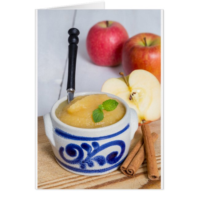 Applesauca met kaneel in steenhouwerskom (Voorkant)