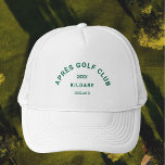 Après Golf Club Bos Groene Golf Social Crest Trucker Pet<br><div class="desc">Après Golf Club,  bos groene sociale golfclub crest,  pet. Personaliseer met het jaar van uw golfbijeenkomst,  clubnaam en locatie. Perfect voor een groepsbestemming golfreis of voor een après golf themafeest of vrijgezel / vrijgezelle. Ontworpen om te passen bij ons Après Golf Club Collectie.</div>