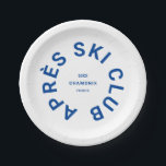 Après Ski Club Winter Blue Ski Resort Crest Papieren Bordje<br><div class="desc">Après Ski Club,  winterblauwe skigebied crest,  papieren borden. Personaliseer met het jaar van uw skireis,  naam van het skigebied en locatie. Perfect voor een groepsbestemming skireis of voor een après skithema vrijgezellenfeest of vrijgezellenfeest. Ontworpen om te voldoen aan ons Après Ski Club Collectie.</div>