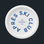 Après Ski Club Winter Blue Ski Resort Crest Papieren Bordje<br><div class="desc">Après Ski Club,  winterblauwe skigebied crest,  papieren borden. Personaliseer met het jaar van uw skireis,  naam van het skigebied en locatie. Perfect voor een groepsbestemming skireis of voor een après skithema vrijgezellenfeest of vrijgezellenfeest. Ontworpen om te voldoen aan ons Après Ski Club Collectie.</div>