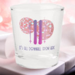 Apres Ski Funny Birthday Shot Glas<br><div class="desc">Deze grappige verjaardagsbril las: "Het is allemaal een afdaling van hier". Ideaal voor Apres ski of winterfeest. Zoeken naar overeenkomende objecten in mijn winkel.</div>