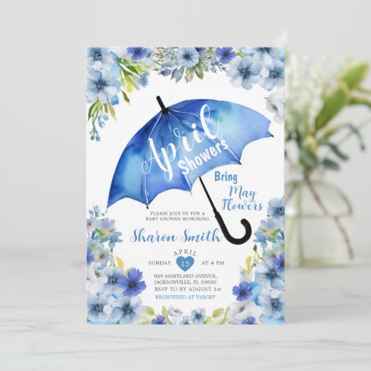 April douches brengen mei bloemen blauwe paraplu kaart (Staand voorkant)