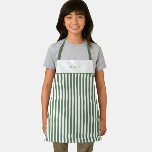 Apron Children - Personalised Forest Green Stripe. Schort (Insitu)