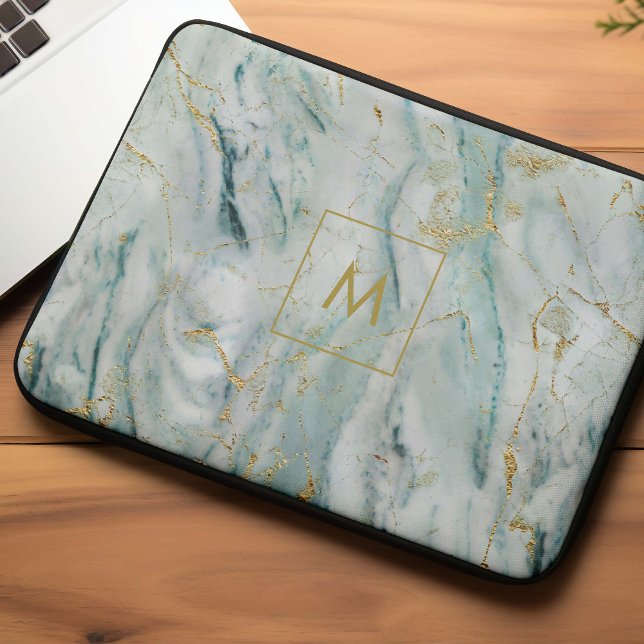 Aqua and Gold Printed Marble Texture Monogrammed Laptop Sleeve (Creator heeft geüpload)