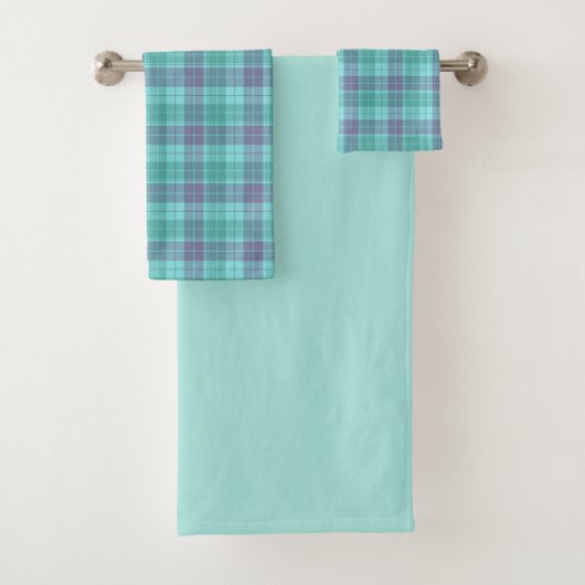Aqua and Purple Plaid Towel Set Bad Handdoek (Insitu)