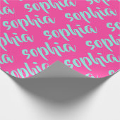Aqua blauw aangepaste naam script vet heet roze cadeaupapier (Hoek)