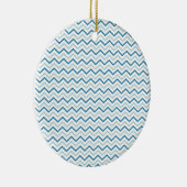 Aqua Blauwe Chevron Patroon Keramisch Ornament (Rechts)