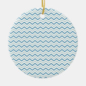 Aqua Blauwe Chevron Patroon Keramisch Ornament (Voorkant)