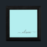Aqua Blue Blauwgroen modern script meisjesmonogram Cadeaudoosje<br><div class="desc">Aqua Blue Blauwgroen Simple script Monogram Name Jewelry Keepomwille Box. Dit maakt het perfecte afstuderen,  de verjaardag,  de bruiloft,  het vrijgezellenfeest,  de verjaardag,  het baby shower of het bachelorette feest cadeau voor iemand die van glam luxe en chic stijlen houdt.</div>