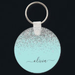 Aqua Blue Blauwgroen Silver Glitter Monogram Sleutelhanger<br><div class="desc">Aqua Blue - Blauwgroen en Zilver Sparkle Glitter Script Monogram Name Keychains (Sleutelhanger). Dit maakt de perfecte liefhebbende 16 verjaardag,  bruiloft,  vrijgezellenfeest,  verjaardagsdag,  baby shower of vrijgezellenfeest voor iemand die van luxe glam en stijl houdt.</div>