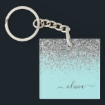 Aqua Blue Blauwgroen Silver Glitter Monogram Sleutelhanger<br><div class="desc">Aqua Blue - Blauwgroen en Silver Faux Folie Sparkle Glitter Script Monogram Name Sleutelhanger. Dit maakt de perfecte liefhebbende 16 verjaardag,  bruiloft,  vrijgezellenfeest,  verjaardagsdag,  baby shower of vrijgezellenfeest voor iemand die van luxe glam en stijl houdt.</div>