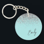 Aqua Blue Blauwgroen Silver Glitter Monogram Sleutelhanger<br><div class="desc">Aqua Blue Blauwgroen Silver Glitter Monogram Name Sleutelhanger. Dit maakt de perfecte liefhebbende 16 verjaardag,  bruiloft,  vrijgezellenfeest,  verjaardagsdag,  baby shower of vrijgezellenfeest voor iemand die van luxe glam en stijl houdt.</div>