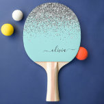 Aqua Blue Blauwgroen Silver Glitter Monogram Tafeltennisbatje<br><div class="desc">Aqua Blue - Blauwgroen en Zilver Sparkle Glitter Script Monogram Naam Ping Pong Paddle. Dit maakt de perfecte liefhebbende 16 verjaardag,  bruiloft,  vrijgezellenfeest,  verjaardagsdag,  baby shower of vrijgezellenfeest voor iemand die van luxe glam en stijl houdt.</div>