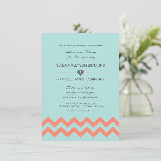 Aqua Blue en Coral Chevron Wedding Invitations Kaart (Staand voorkant)