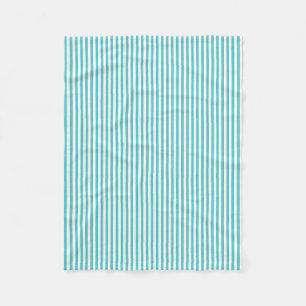 Aqua Blue en White Stripes Fleece Deken