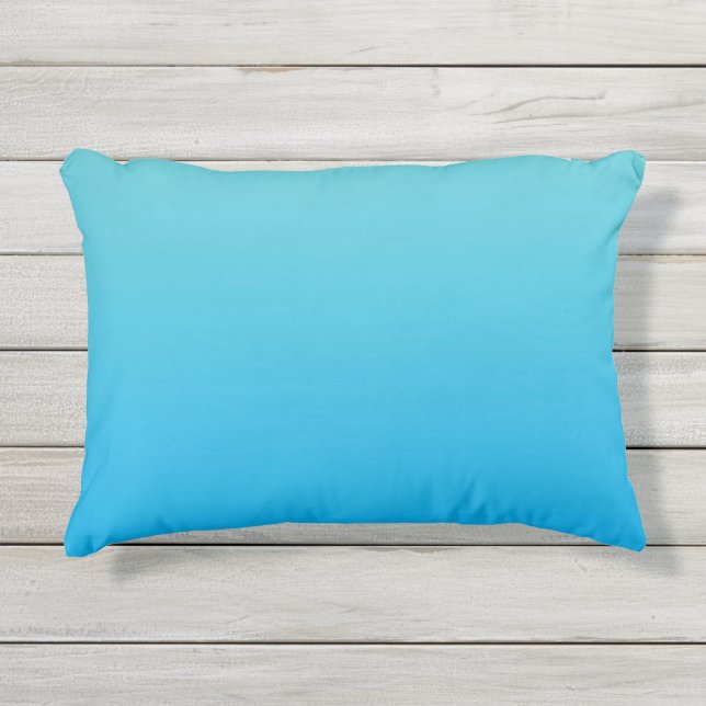 Aqua Blue Ombre Outdoor Pillow Buitenkussen (Voorkant)