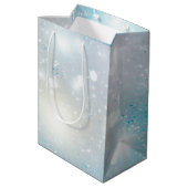 Aqua Blue White Bokeh Verjaardag Medium Cadeauzakje (Achterkant Gekanteld)