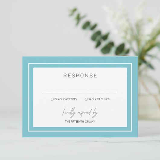 Aqua Bold Border Moderne bruiloft RSVP Kaartje (Staand voorkant)