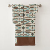 Aqua Brown Aztec Pattern Monogram Bad Handdoek (Insitu)