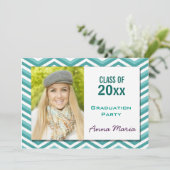 Aqua Chevron Graduation Party Fotouitnodiging Kaart (Staand voorkant)