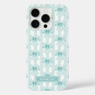 Aqua Coquette Boogjes op Strepen Monogram iPhone 16 Pro Hoesje