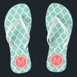 Aqua en Coral Moroccan Quatrefoil Monogram Teenslippers<br><div class="desc">Aangepast gedrukte flip flop sandalen met een stijlvol Marokkaans quatrefoliepatroon en uw aangepast monogram of andere tekst in een cirkelvormig lijst. Klik aanpassen het om tekstdoopvonten en kleuren te veranderen of uw eigen afbeeldingen toe te voegen om unieke één van een soortontwerp te creëer!</div>