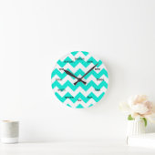 Aqua en White Chevron Pattern Ronde Klok (Huis)