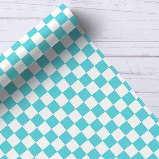 Aqua en wit dambordpatroon cadeaupapier