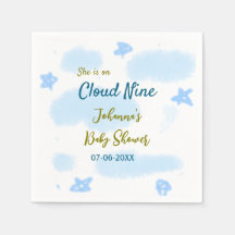 Aqua gold ze staat op negen baby shower wolken