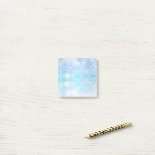 Aqua Pearlescent & Gold Mermaid Scale Patroon Post-it® Notes (Op bureau)