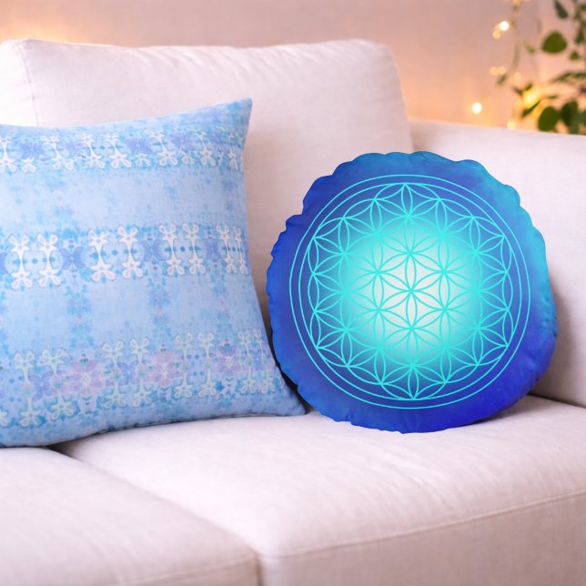 Aqua Radiance – Kleur van het Hart Rond Kussen (Creator heeft geüpload)