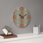 Aqua Turquoise Blue Oranje Brown Tribal Pattern Grote Klok<br><div class="desc">Mooie hedendaagse aqua turquoise blauw groen en oranje bruin kilim tribaal mozaïekpatroon. , elegant, stijlvol en eclectisch design dat verkrijgbaar is op een groot aantal moderne thuisdecoraccenten en op mode geïnspireerde accessoires voor het versieren van de meester-, gast- of kinderslaapkamer, keuken, dineren, woon- of familiekamer, man- of vrouwengrot, hogeschool, condo,...</div>