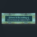 Aqua Vibrant Peacock Feathers Weddenschap Spandoek<br><div class="desc">Een prachtige trouwfeestbanner met uw volledig aangepaste tekst,  die allemaal is geschreven over een verbluffende,  vredestroepen met levendige kleuren. Een oorspronkelijk ontwerp is uitsluitend beschikbaar in de online winkel ©GardenEden.</div>