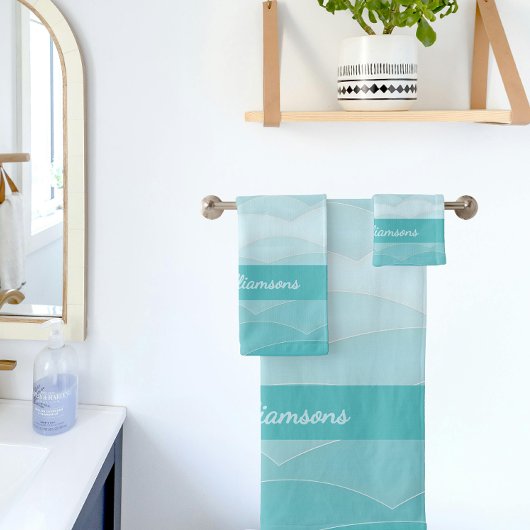 Aqua Wave Gradient | Modern Ocean Pattern Bad Handdoek
