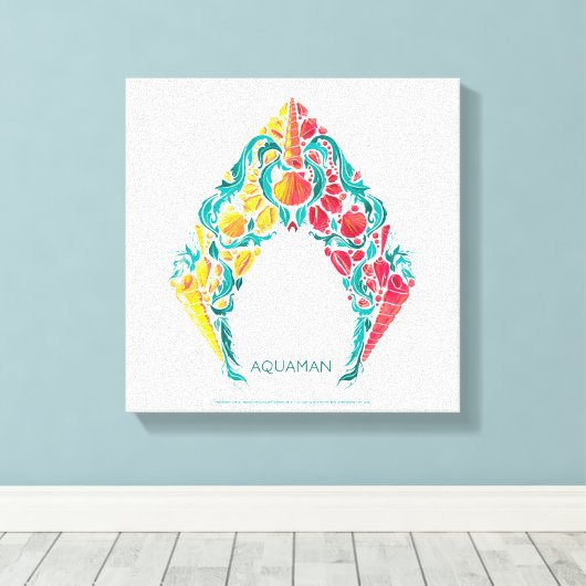 Aquaman | Aquaman & Mera Thed Seashell Logo Canvas Afdruk (Insitu (Houten vloer))